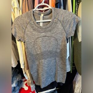 nwt lululemon Swiftly Tech